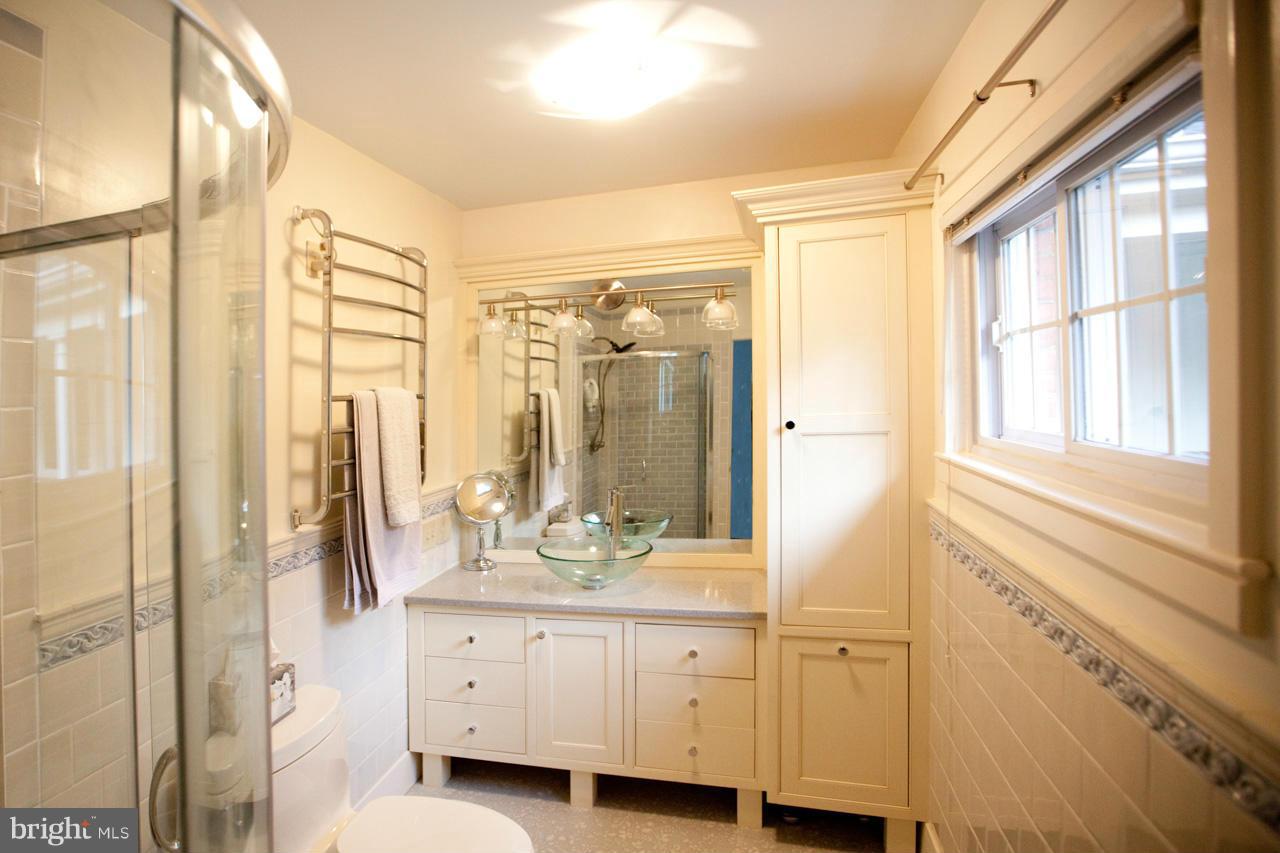 9450 St Andrews Way Silver Spring, MD 20901 - Photo 15 of 30 Bath (Master)