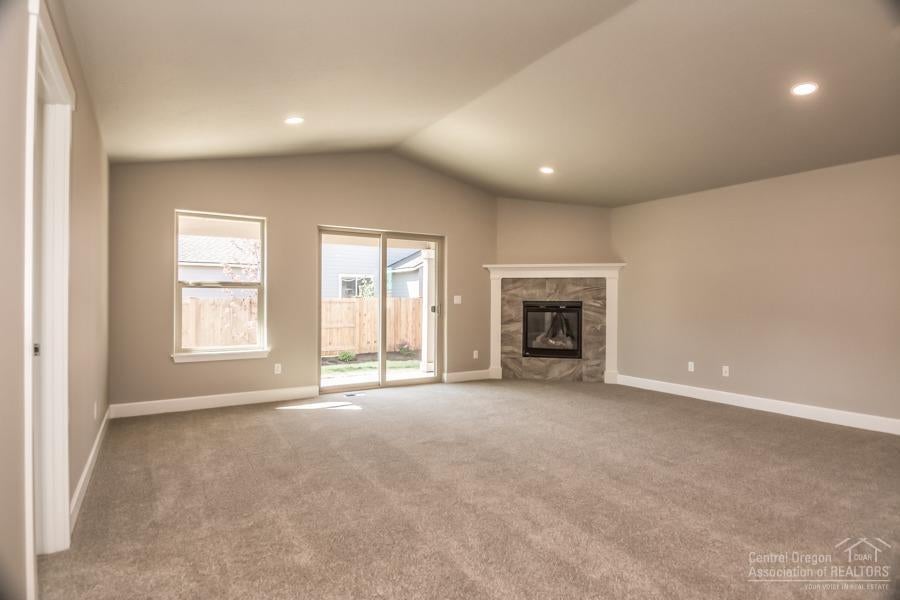 2398 Southwest Newberry Loop Redmond, OR 97756 - Photo 9 of 25 Additional Photo