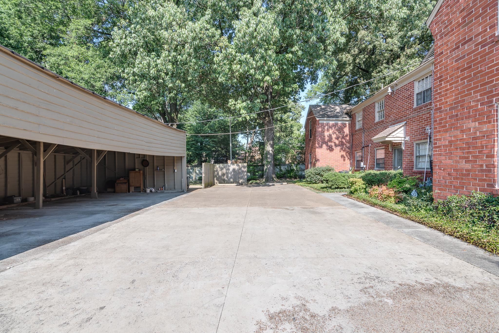 1885 Peabody Avenue, Unit 3 Memphis, TN 38104 - Photo 26 of 30 a view of a house with a outdoor space