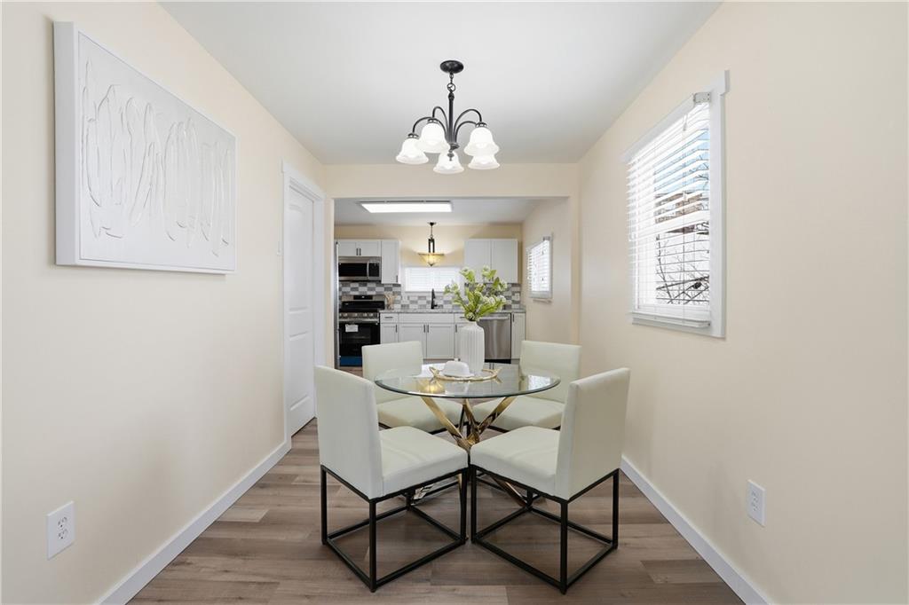 805 Colonial Avenue Monaca, PA 15061 - Photo 10 of 30 a dining room with furniture and window