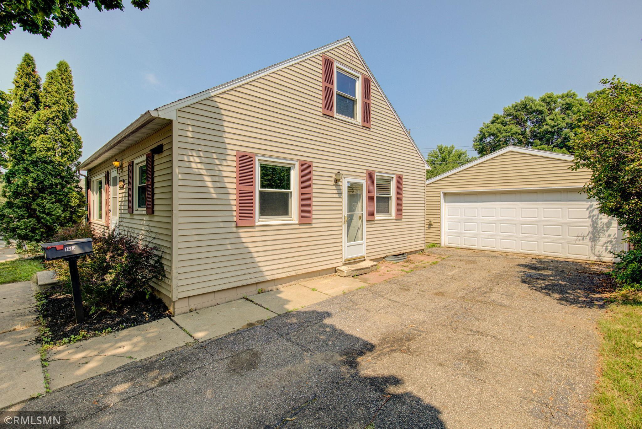 1843 18 1/2 Street Northwest Rochester, MN 55901 - Photo 2 of 27 Gallery Image 2