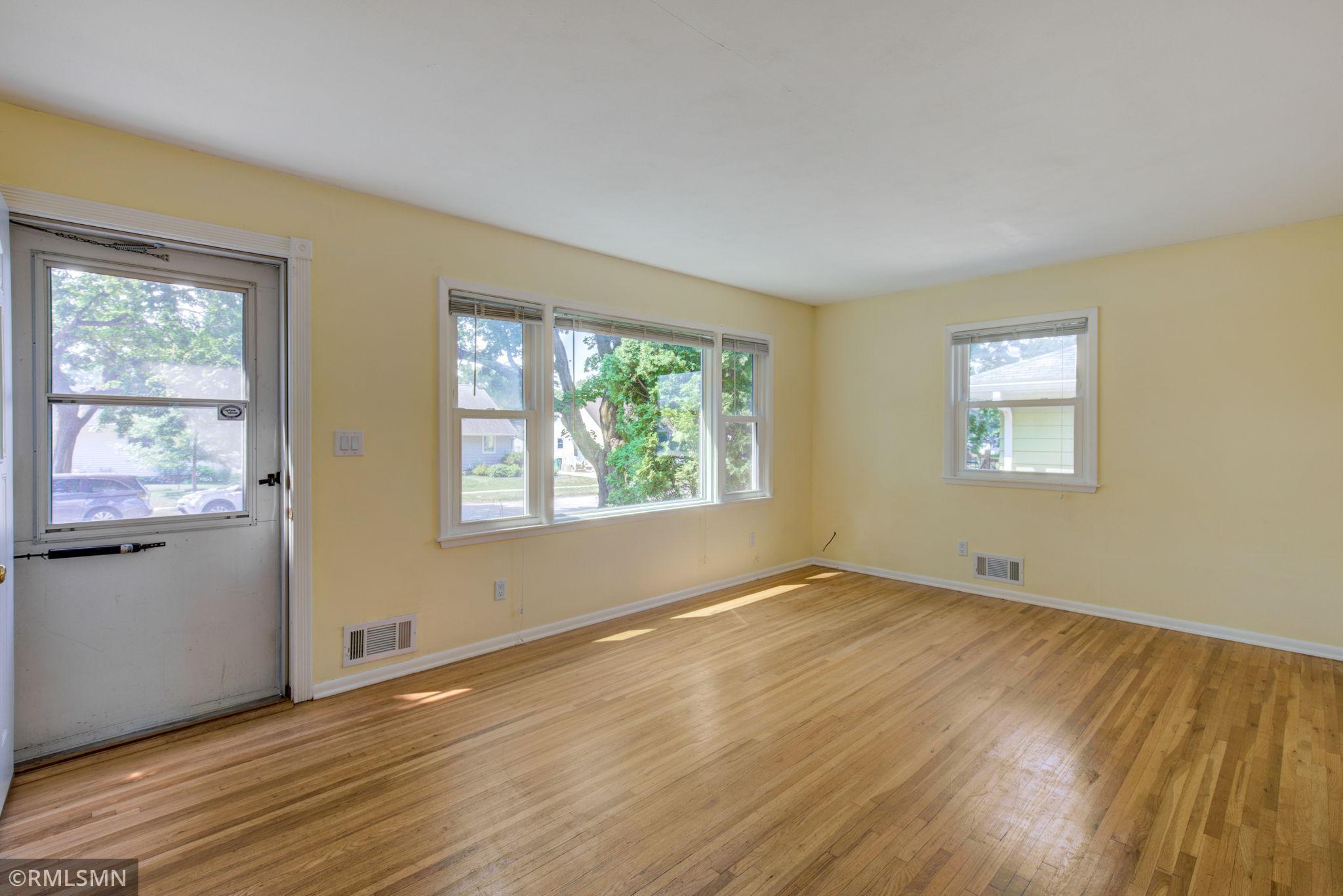 1843 18 1/2 Street Northwest Rochester, MN 55901 - Photo 6 of 27 Gallery Image 6