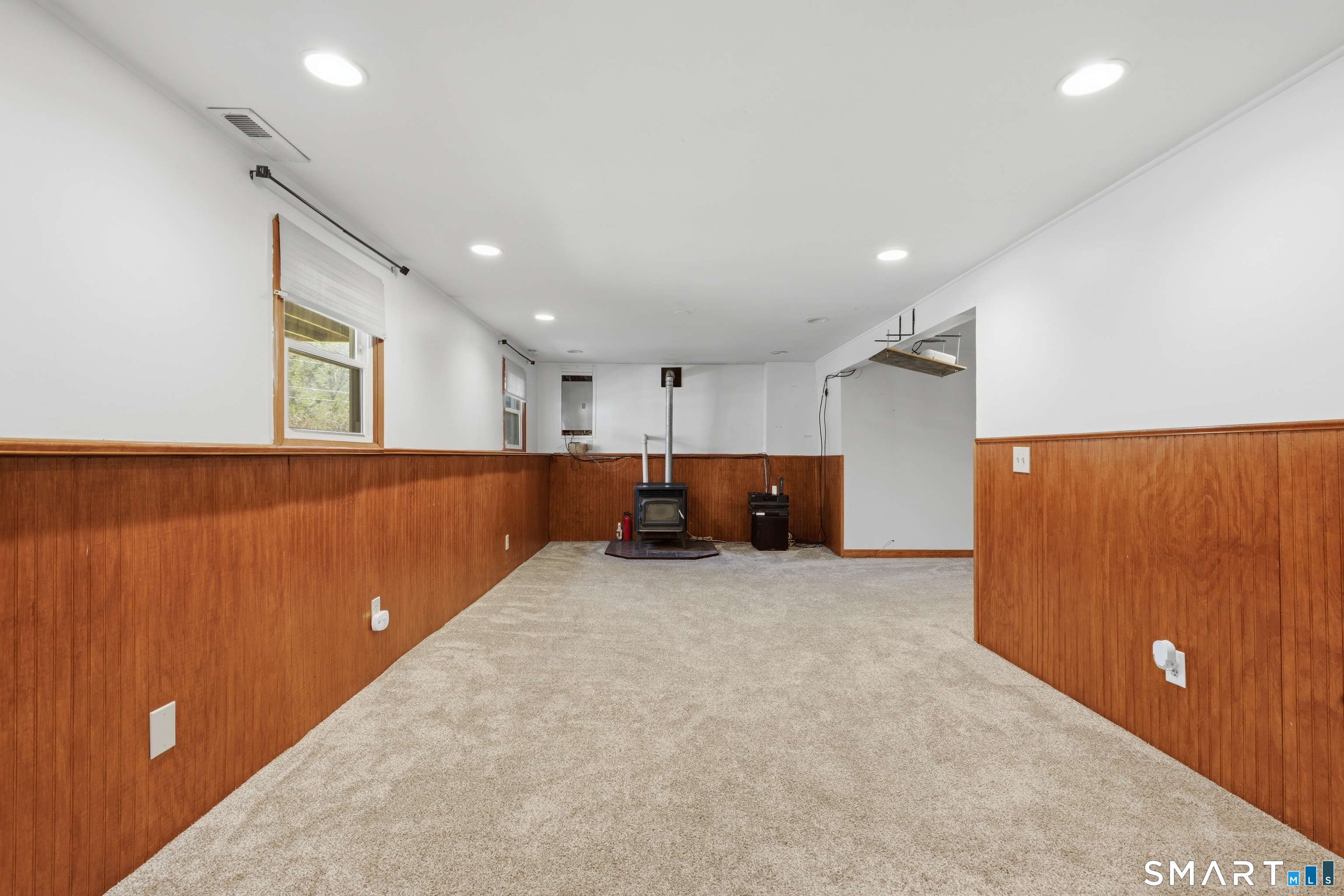 114 Beacon Valley Road Beacon Falls, CT 06403 - Photo 25 of 38 an entryway with ceiling fan