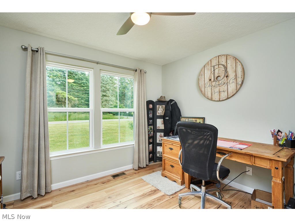 562 North Hametown Road Akron, OH 44333 - Photo 13 of 22 Gallery Image 13