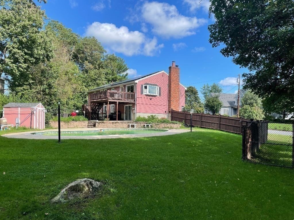 6 Larson Circle Burlington, MA 01803 - Photo 32 of 33
