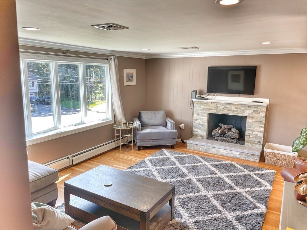 6 Larson Circle Burlington, MA 01803 - Photo 6 of 33