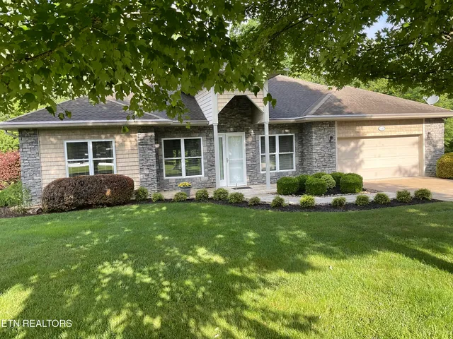 $475,000 | 1183 East Deer Creek Drive, Crossville, TN 38571