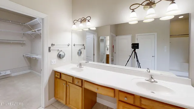 $475,000 | 1183 East Deer Creek Drive, Crossville, TN 38571