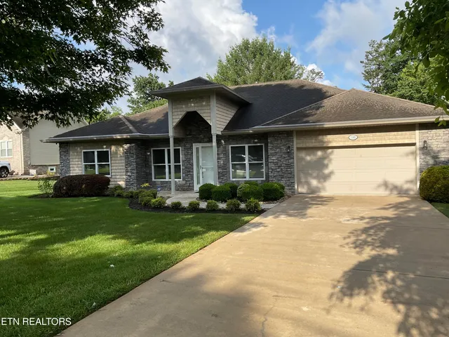 $475,000 | 1183 East Deer Creek Drive, Crossville, TN 38571