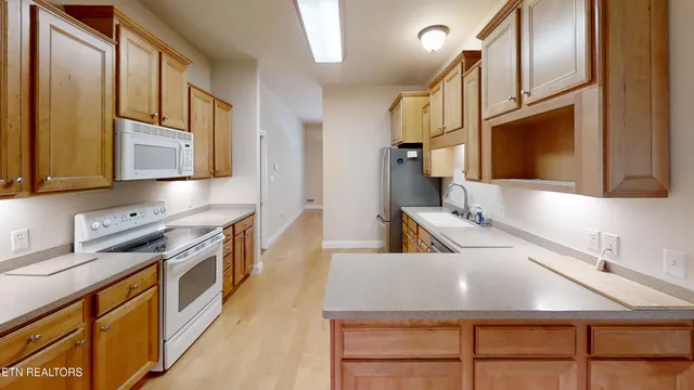 $475,000 | 1183 East Deer Creek Drive, Crossville, TN 38571