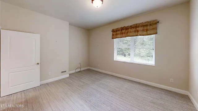 $475,000 | 1183 East Deer Creek Drive, Crossville, TN 38571