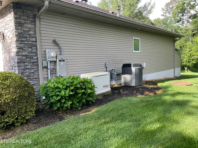 $475,000 | 1183 East Deer Creek Drive, Crossville, TN 38571