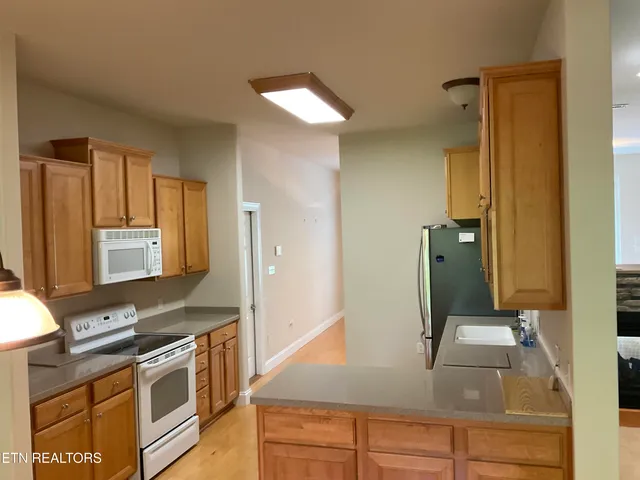 $475,000 | 1183 East Deer Creek Drive, Crossville, TN 38571