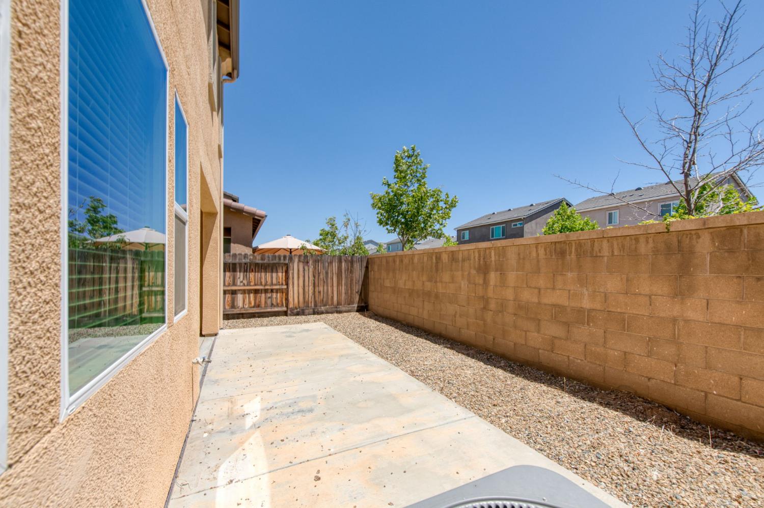 896 Lassen Lane West Madera, CA 93636 - Photo 21 of 24