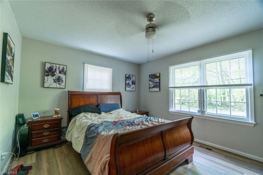 1615 Rankin Road Greensboro, NC 27405 - Photo 11 of 29