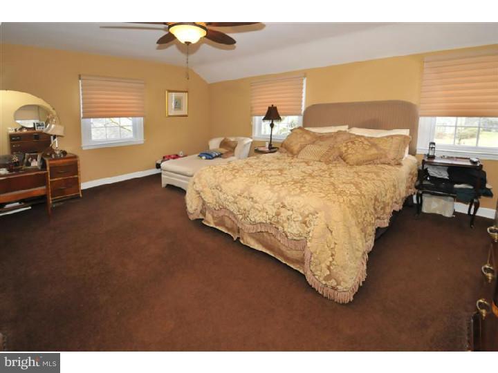 42 Johns Road Cheltenham, PA 19012 - Photo 13 of 24 Master Bedroom