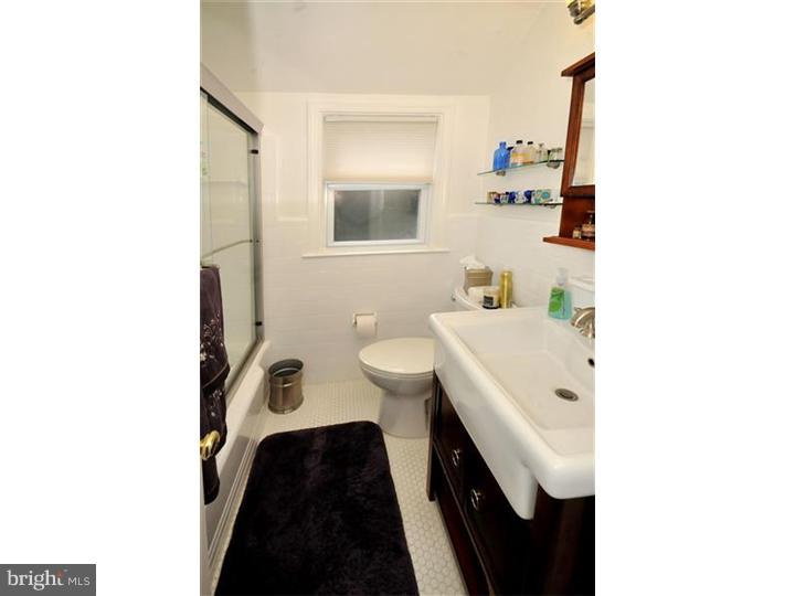 42 Johns Road Cheltenham, PA 19012 - Photo 17 of 24 Bathroom