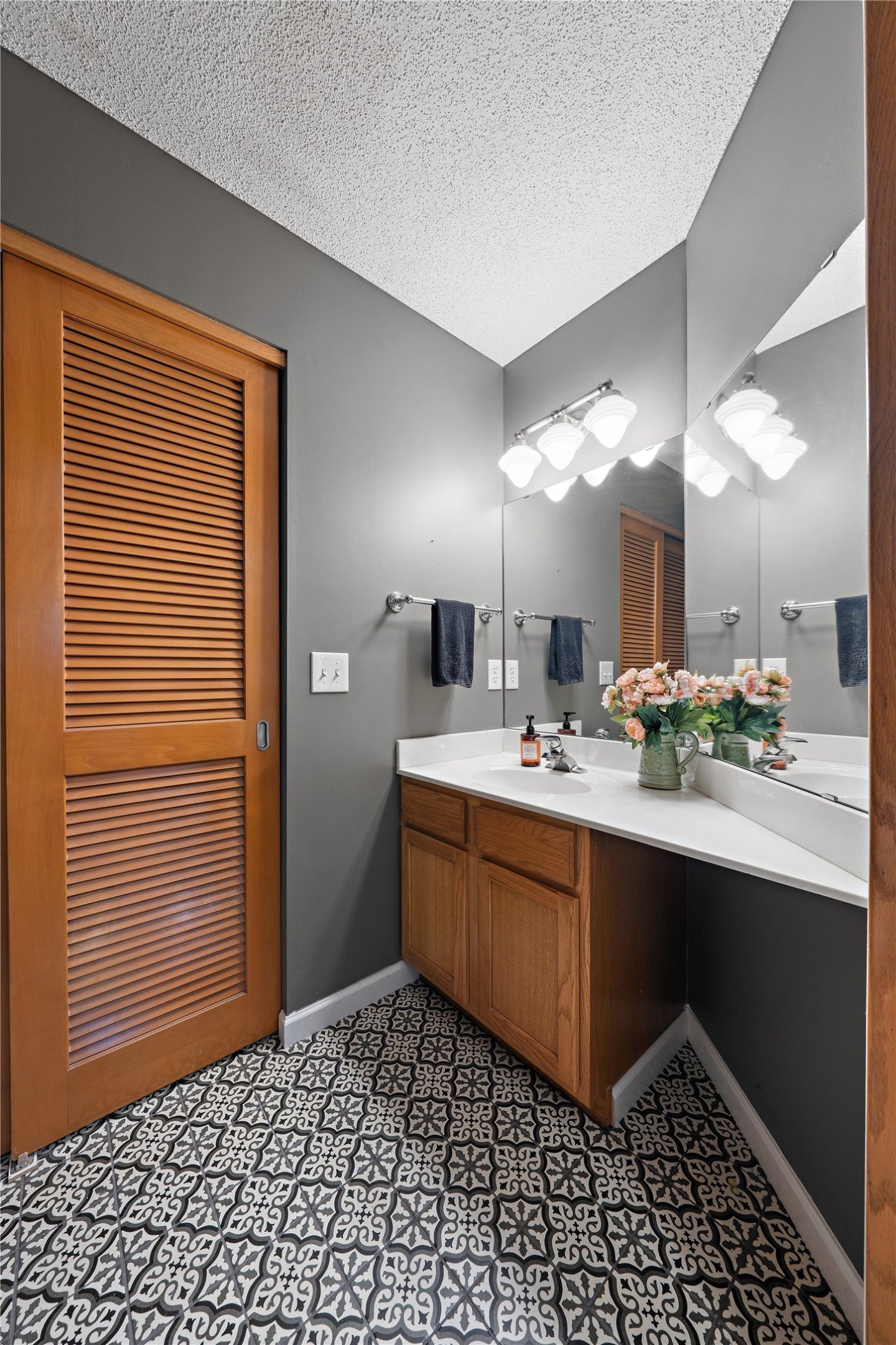 1423 Hunter Hill Road Hudson, WI 54016 - Photo 20 of 33 Gallery Image 20