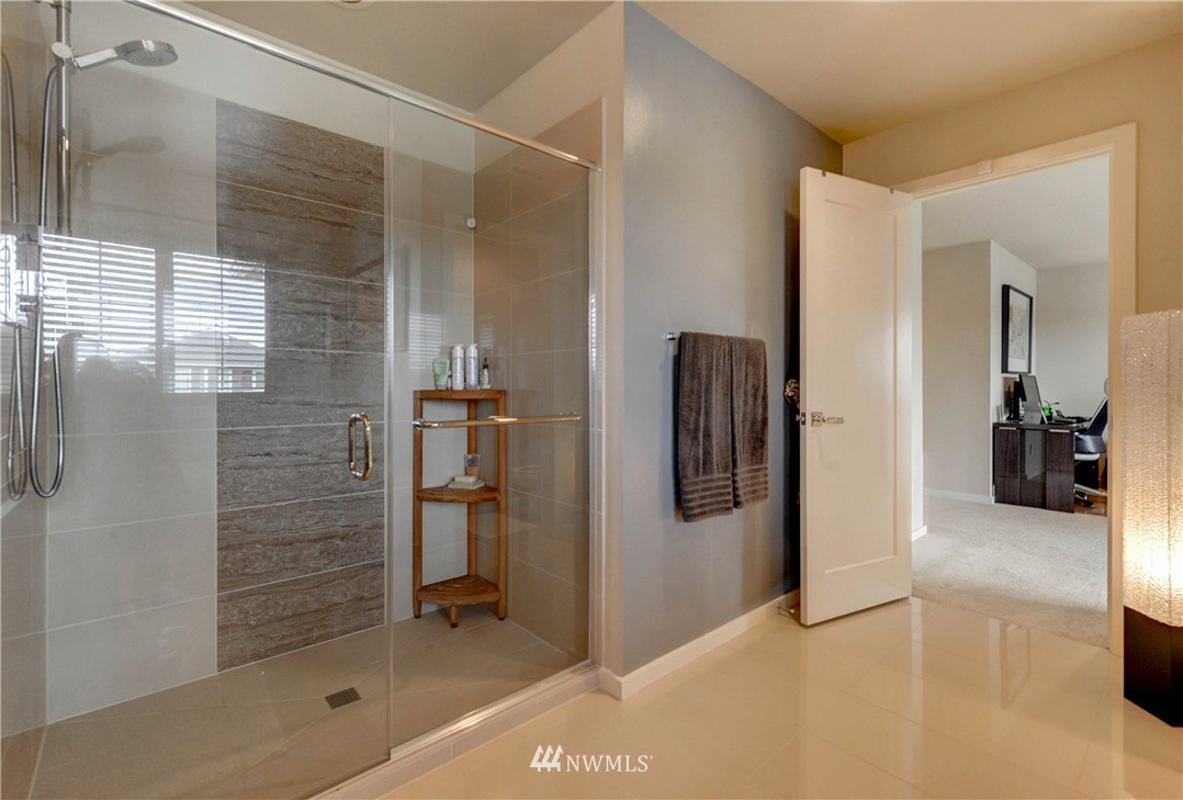 17129 42nd Drive Southeast Bothell, WA 98012 - Photo 14 of 25 Gallery Image 14
