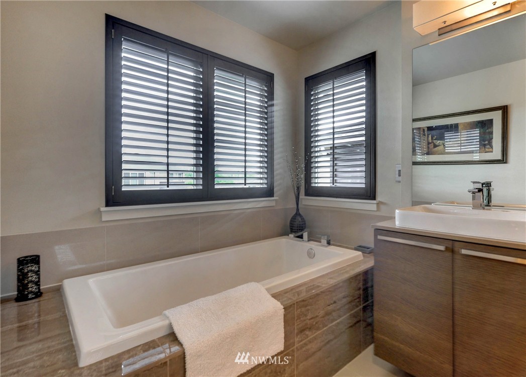 17129 42nd Drive Southeast Bothell, WA 98012 - Photo 16 of 25 Gallery Image 16