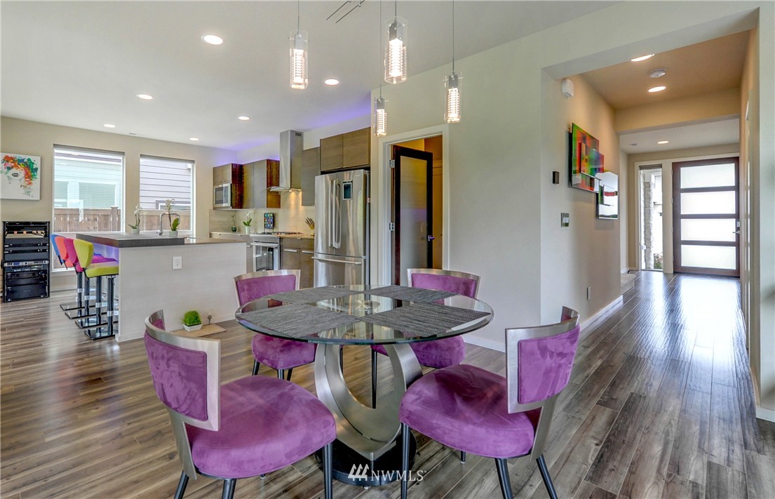 17129 42nd Drive Southeast Bothell, WA 98012 - Photo 3 of 25 Gallery Image 3