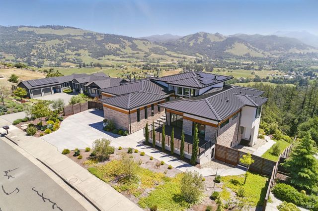 $3,104,000 | 3915 Rincon Ridge Drive, Santa Rosa, CA 95404