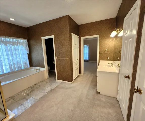 $519,900 | 104 April Wind Drive South, Conroe, TX 77356