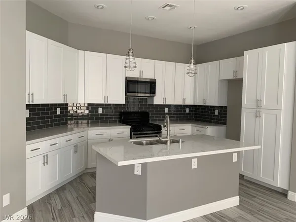 $1,995 | 7936 Nookfield Drive, Las Vegas, NV 89147