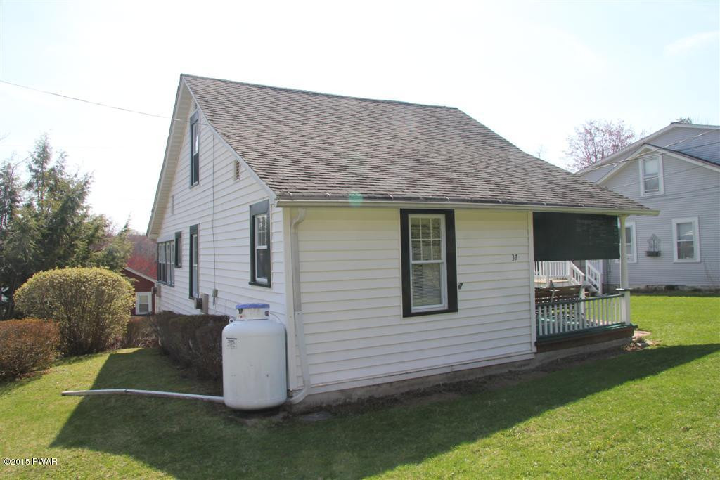 37 Sensentine Road Waymart, PA 18472 - Photo 6 of 51