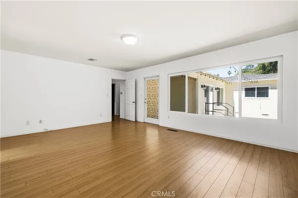 $1,370,000 | 9601 Creemore Place, Tujunga, CA 91042