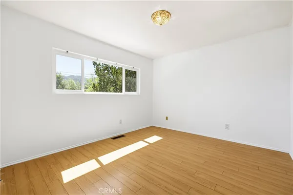 $1,370,000 | 9601 Creemore Place, Tujunga, CA 91042
