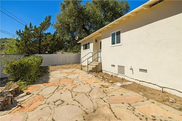 $1,370,000 | 9601 Creemore Place, Tujunga, CA 91042