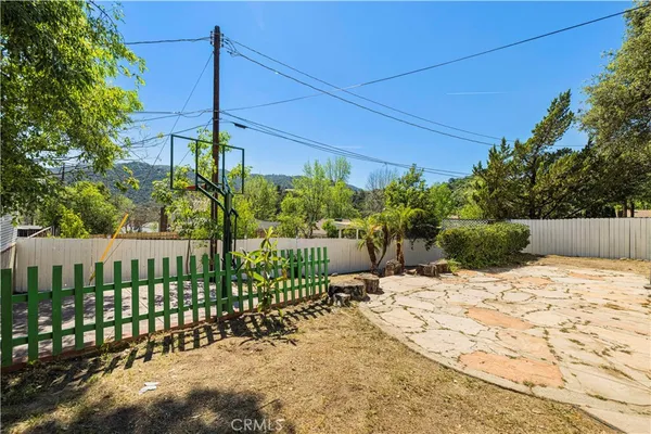$1,370,000 | 9601 Creemore Place, Tujunga, CA 91042