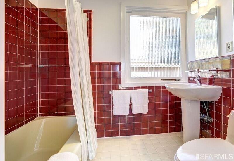 219 Ricardo Road Mill Valley, CA 94941 - Photo 21 of 31 Additional full bath on the 2nd level.