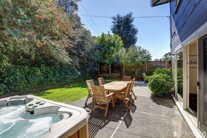 219 Ricardo Road Mill Valley, CA 94941 - Photo 27 of 31 Backyard, another perspective.