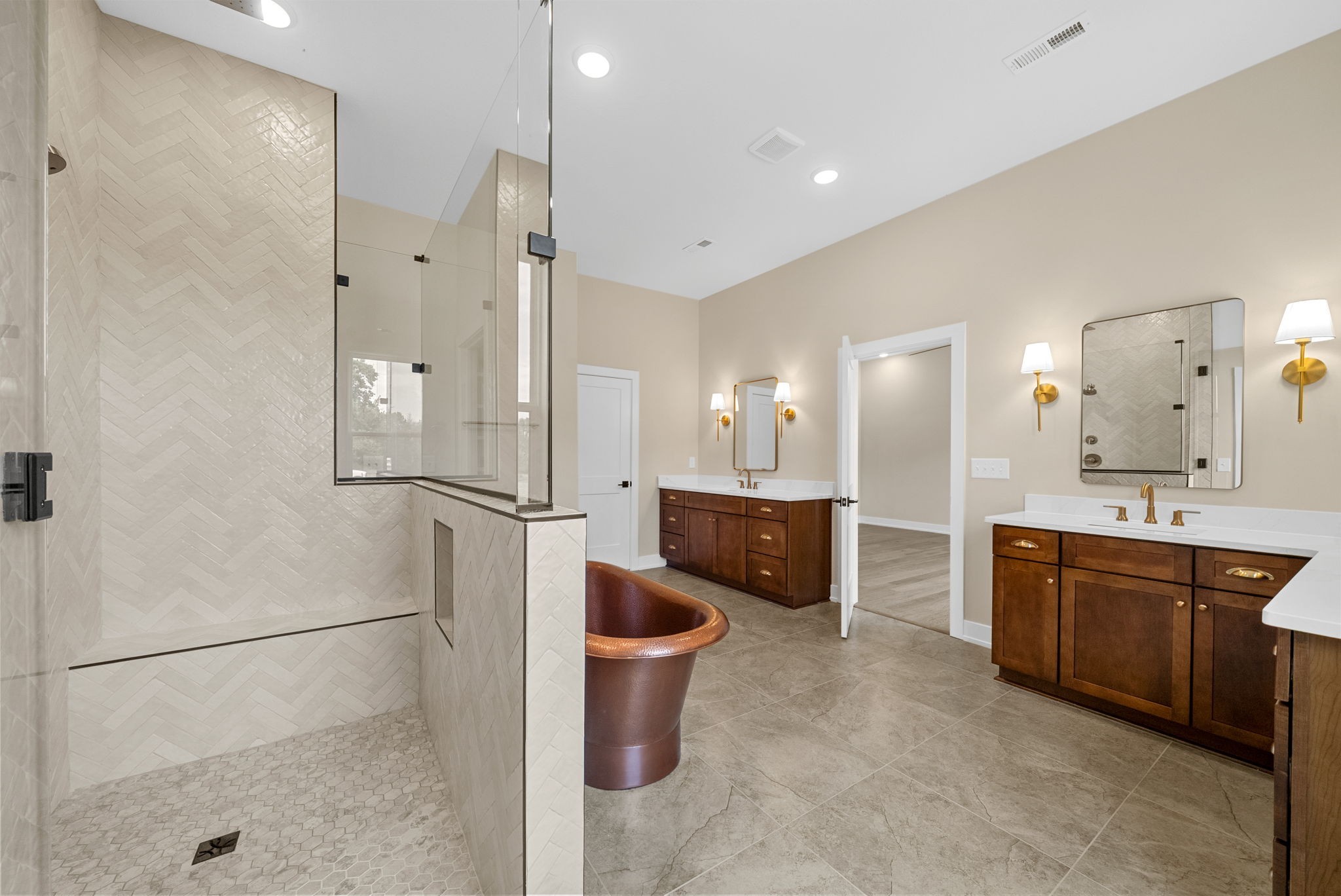 3712 Budds Creek Road Palmyra, TN 37142 - Photo 19 of 100 a bathroom with a tub sink and mirror