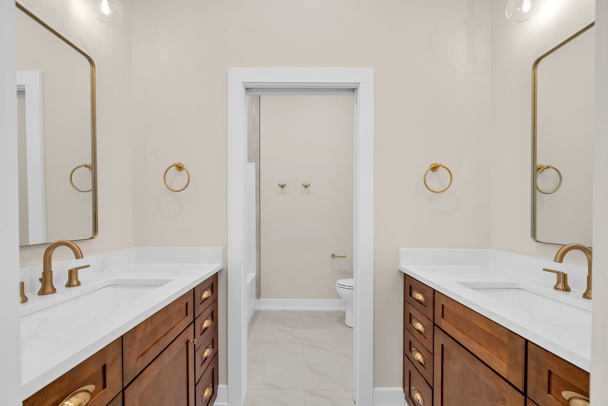 3712 Budds Creek Road Palmyra, TN 37142 - Photo 30 of 100 a bathroom with a sink and a mirror