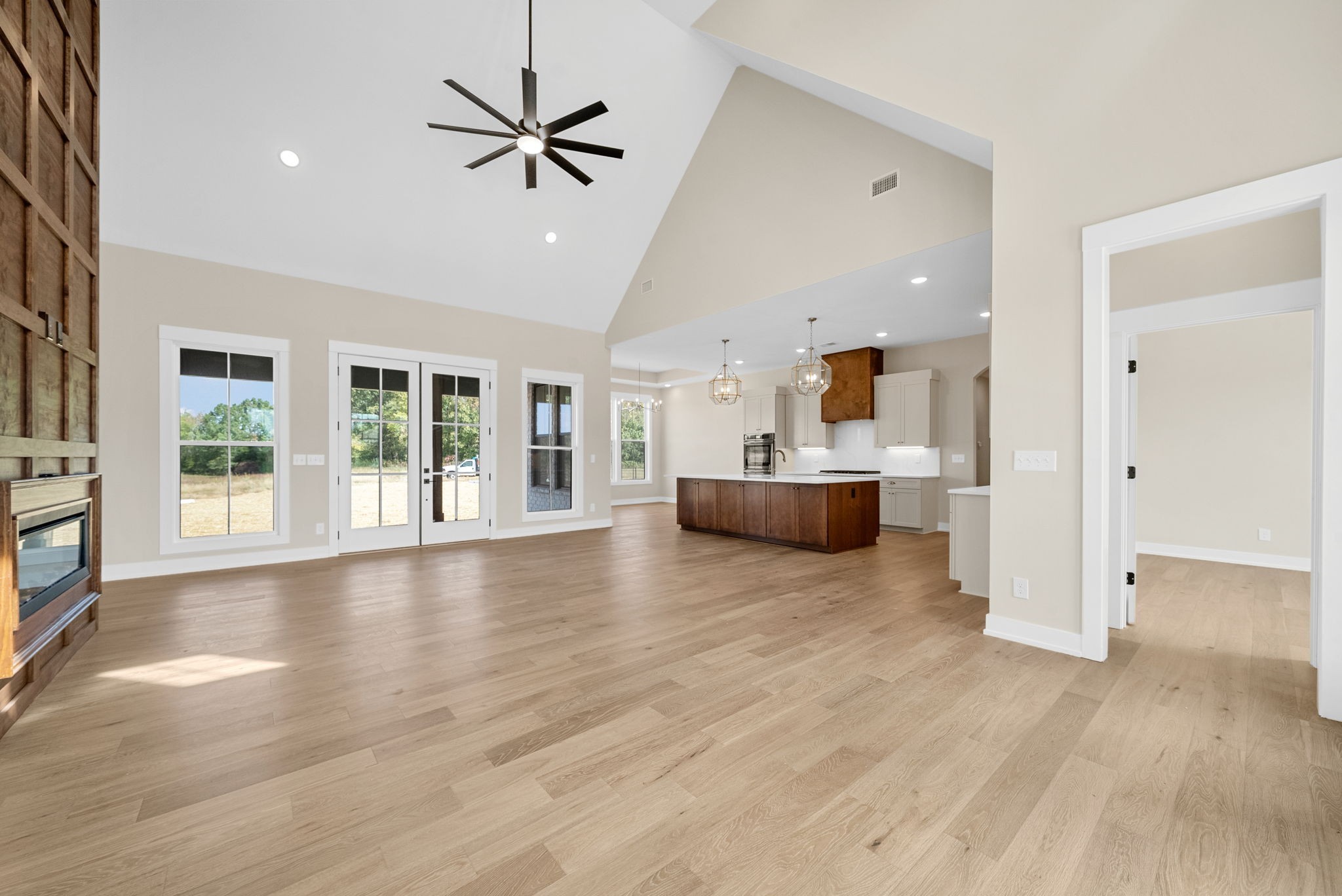 3712 Budds Creek Road Palmyra, TN 37142 - Photo 6 of 100 a view of a livingroom with a ceiling fan hardwood floor and a ceiling fan