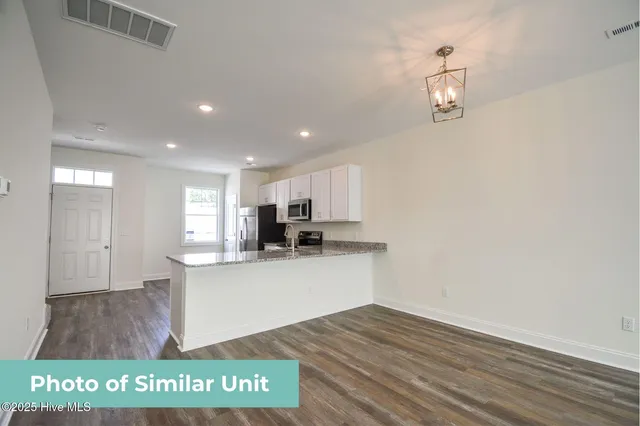 $274,900 | 202 Sandy Cv Lane, Sneads Ferry, NC 28460