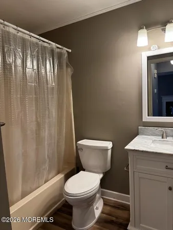$3,000 | 9 Des Moines Court, Tinton Falls, NJ 07712