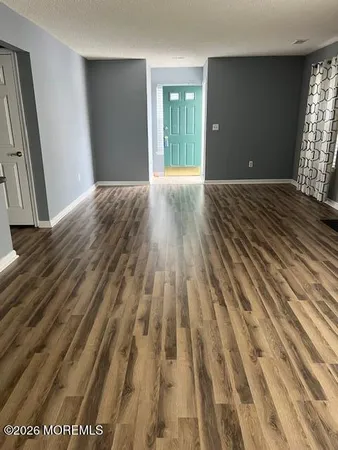 $3,000 | 9 Des Moines Court, Tinton Falls, NJ 07712