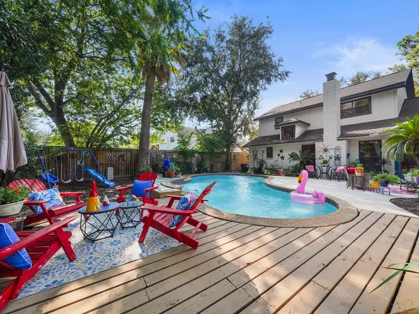 $366,900 | 14014 Locke Lane, Houston, TX 77077