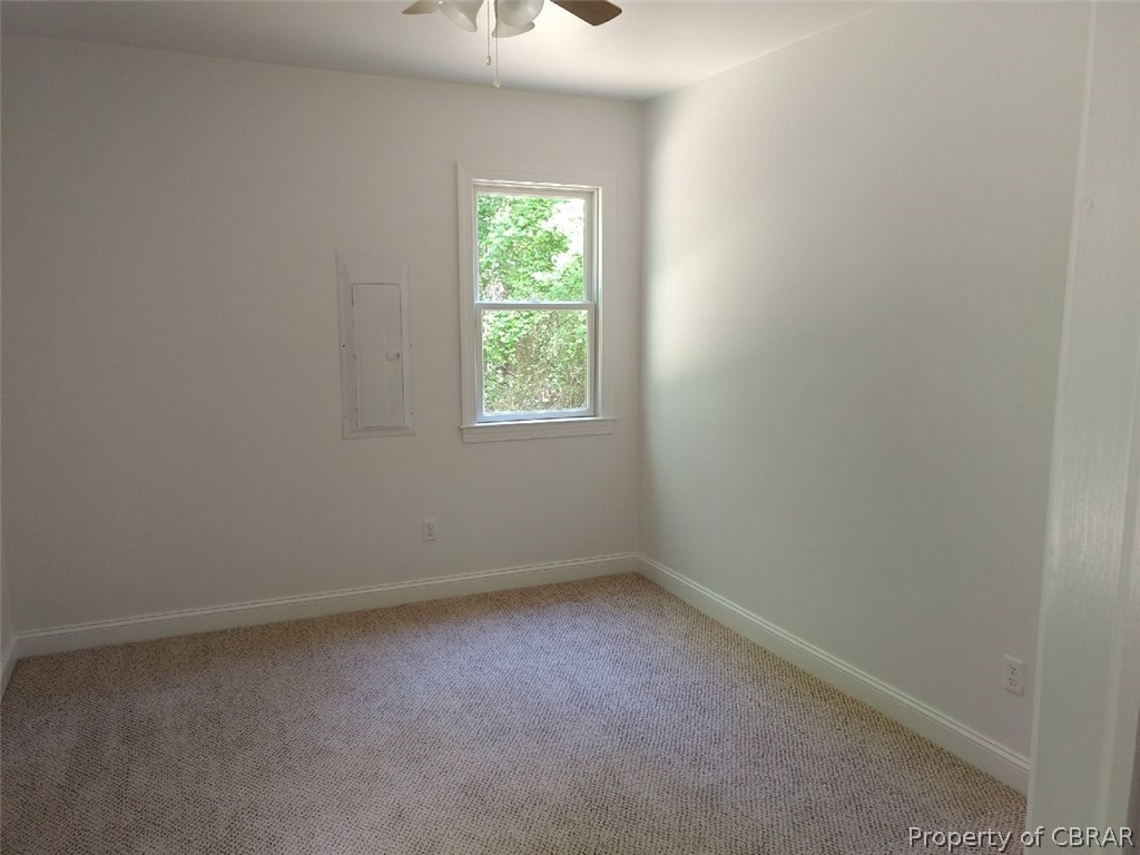 2639 Regent Road Topping, VA 23169 - Photo 4 of 7 BEDROOM