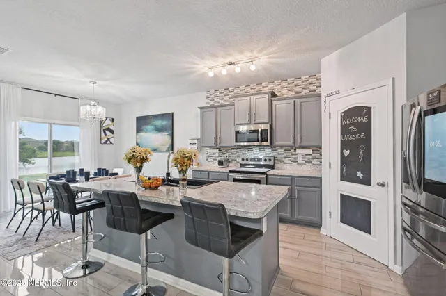 $430,000 | 6787 Sandle Drive, Jacksonville, FL 32219