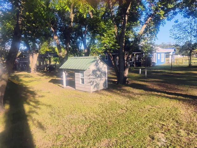 $143,200 | 510 Us Business Highway, Avery, TX 75554