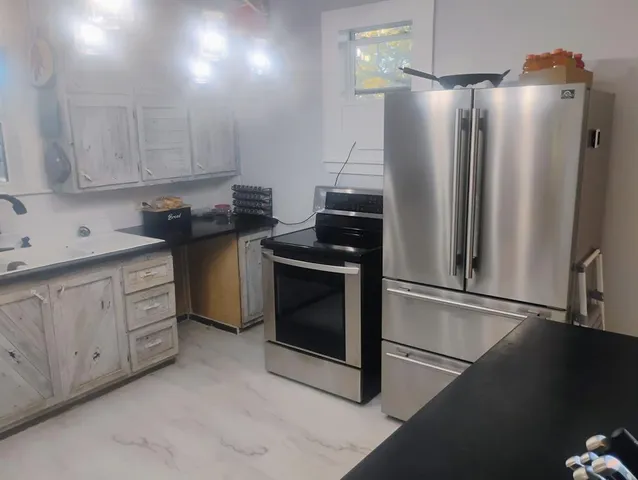 $143,200 | 510 Us Business Highway, Avery, TX 75554