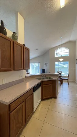 $2,050 | 1327 Casterton Circle, Davenport, FL 33897