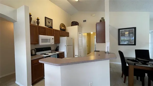 $2,050 | 1327 Casterton Circle, Davenport, FL 33897