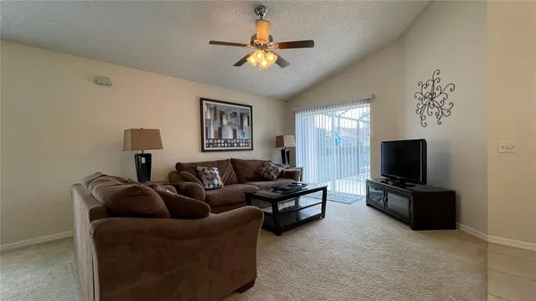 $2,050 | 1327 Casterton Circle, Davenport, FL 33897