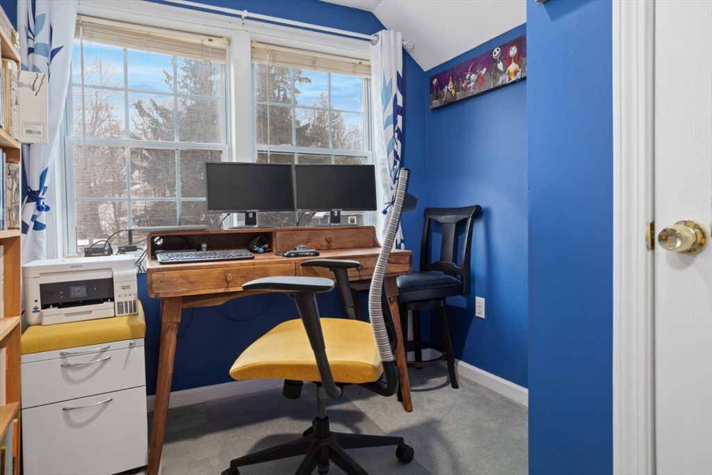 66 Springdale Avenue Saugus, MA 01906 - Photo 24 of 40